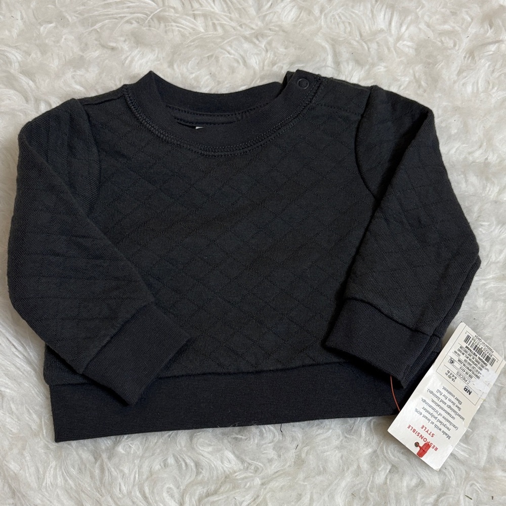 NWT Cat & Jack Size Newborn Gray Long Sleeve Quilted Crewneck